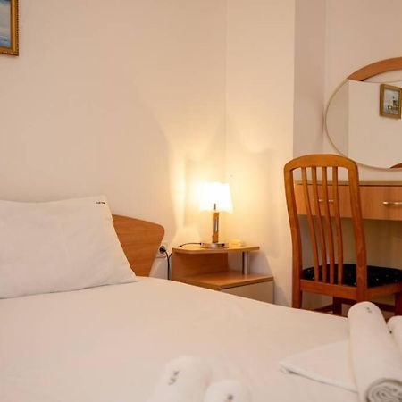 סוזופול Convenient 1-Bedroom Flat Next To Harmanite Beach מראה חיצוני תמונה