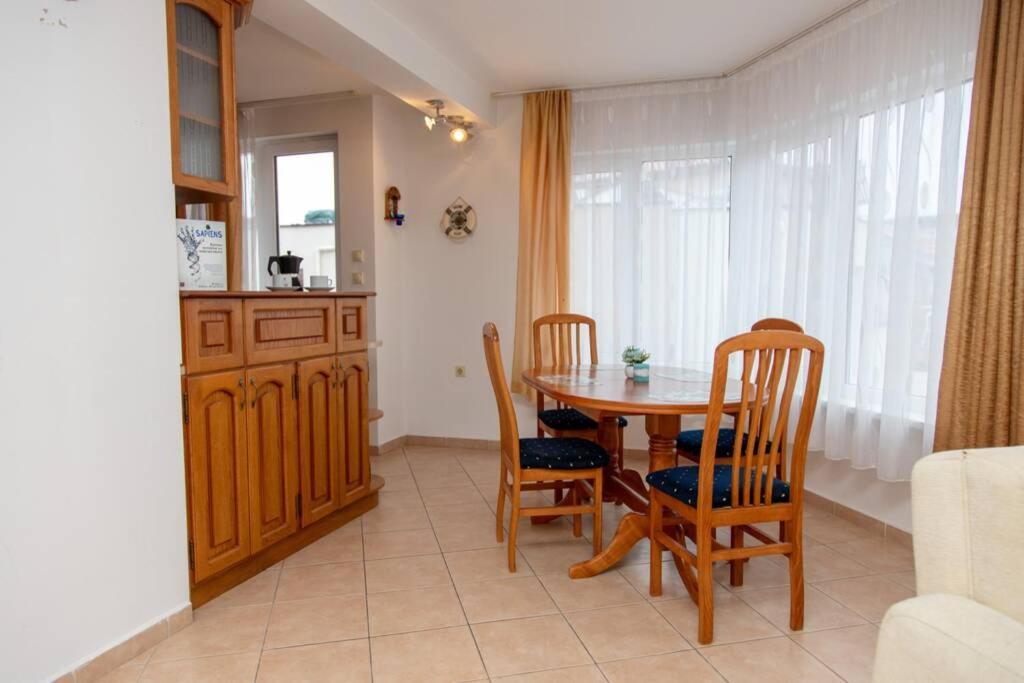 סוזופול Convenient 1-Bedroom Flat Next To Harmanite Beach מראה חיצוני תמונה